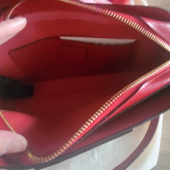 Beautiful look like new Ralph Lauren tote, wallet, and cross body bag. - Picture 2 of 4